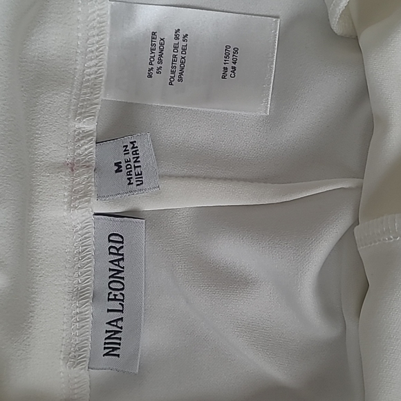 Nina Leonard, Size M, off white trousers - Picture 2 of 2